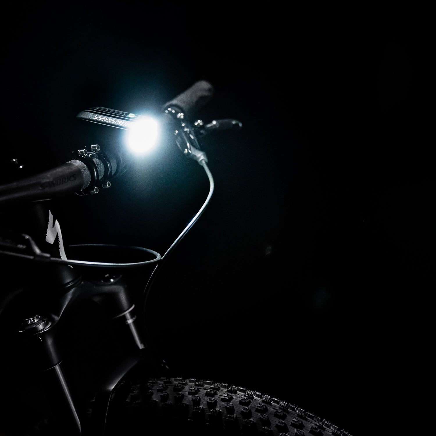 Micro Drive Pro 1000+ front bike light