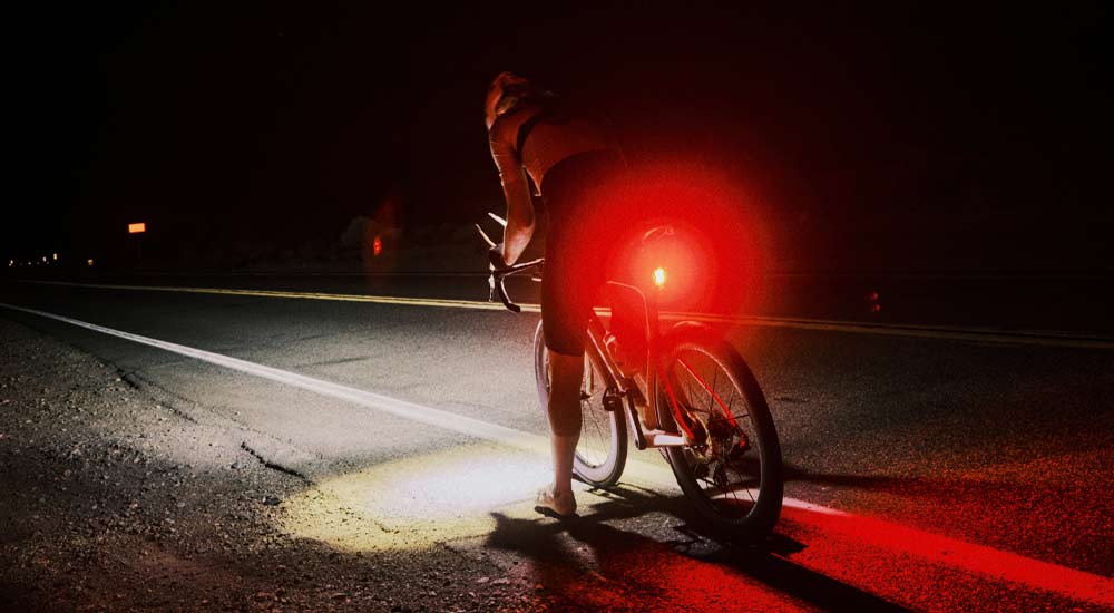 LEZYNE x SAFA BRIAN – DECENDING DEATH VALLEY AT NIGHT