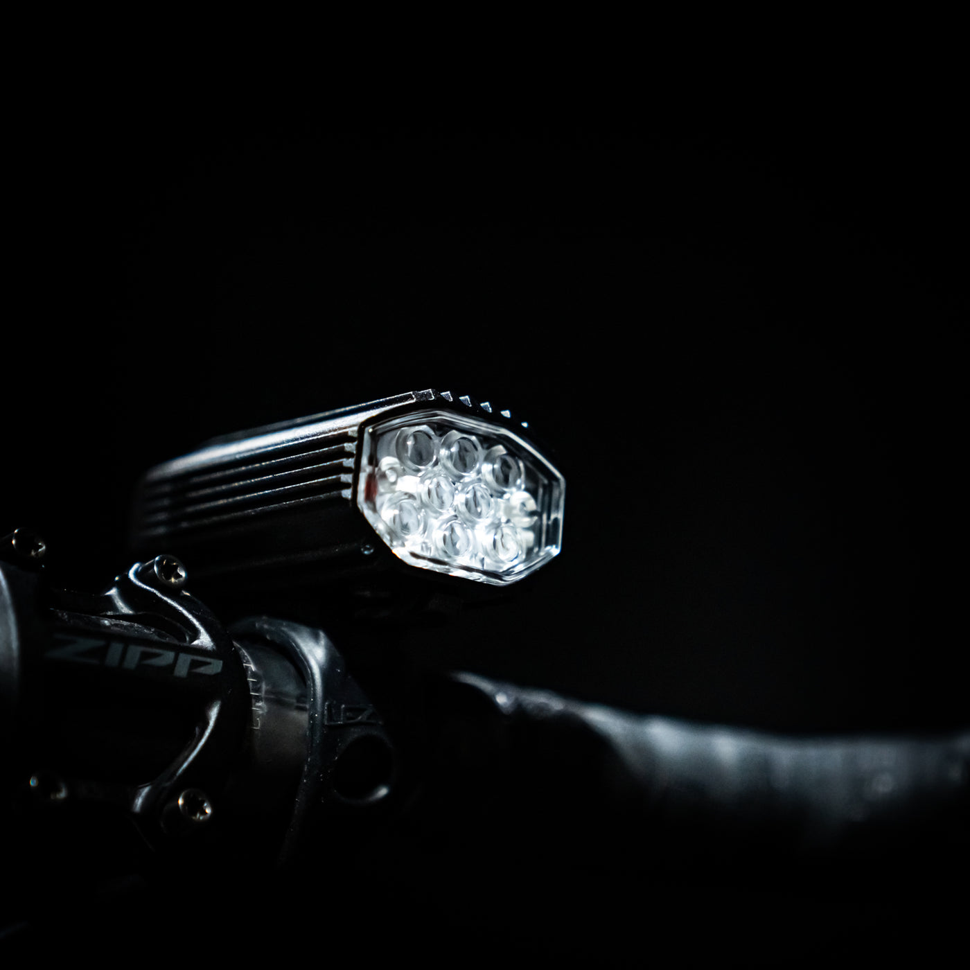 LEZYNE LITE DRIVE 1200+ | LED FRONT BIKE LIGHT