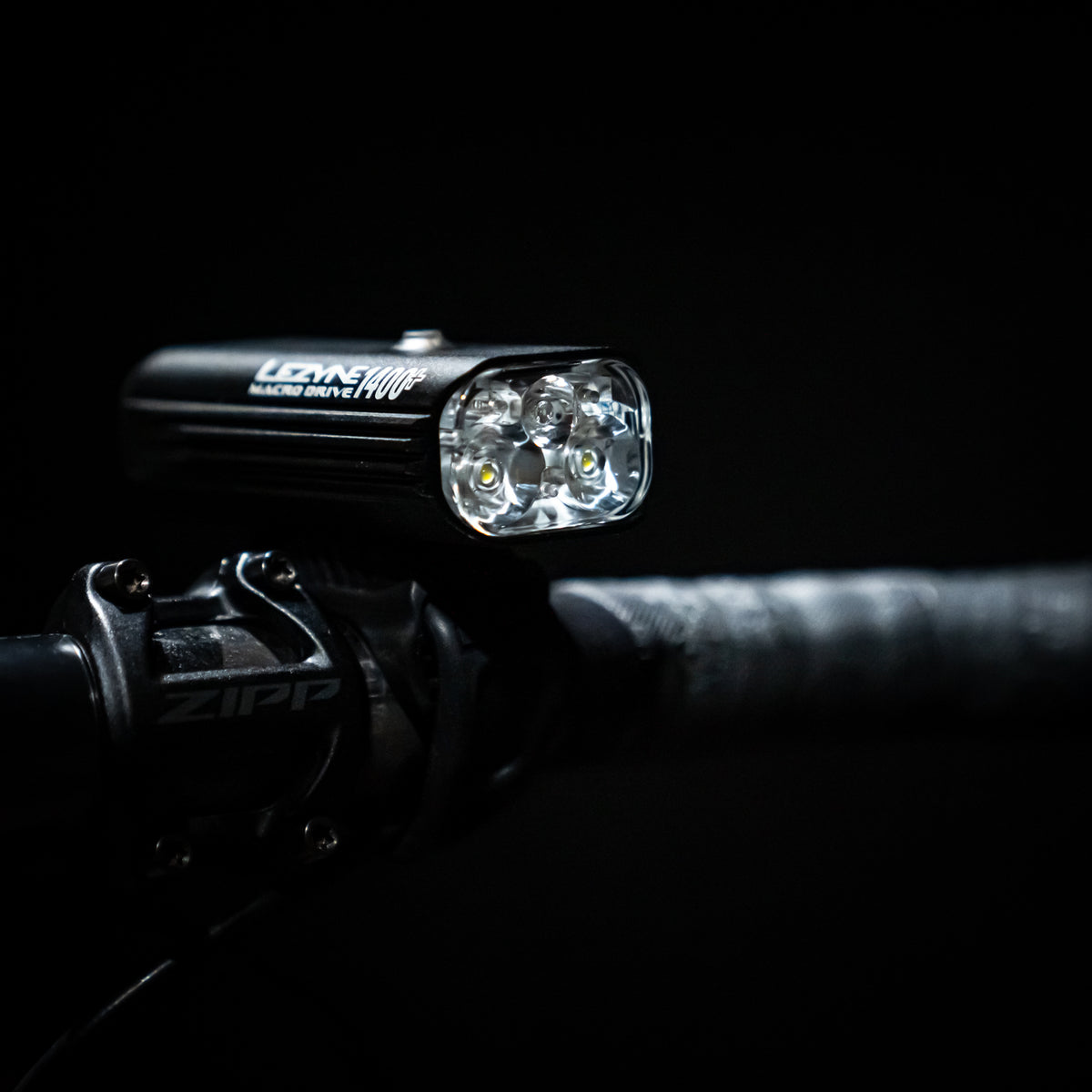 LEZYNE MACRO DRIVE 1400+ | LED FRONT BIKE LIGHT