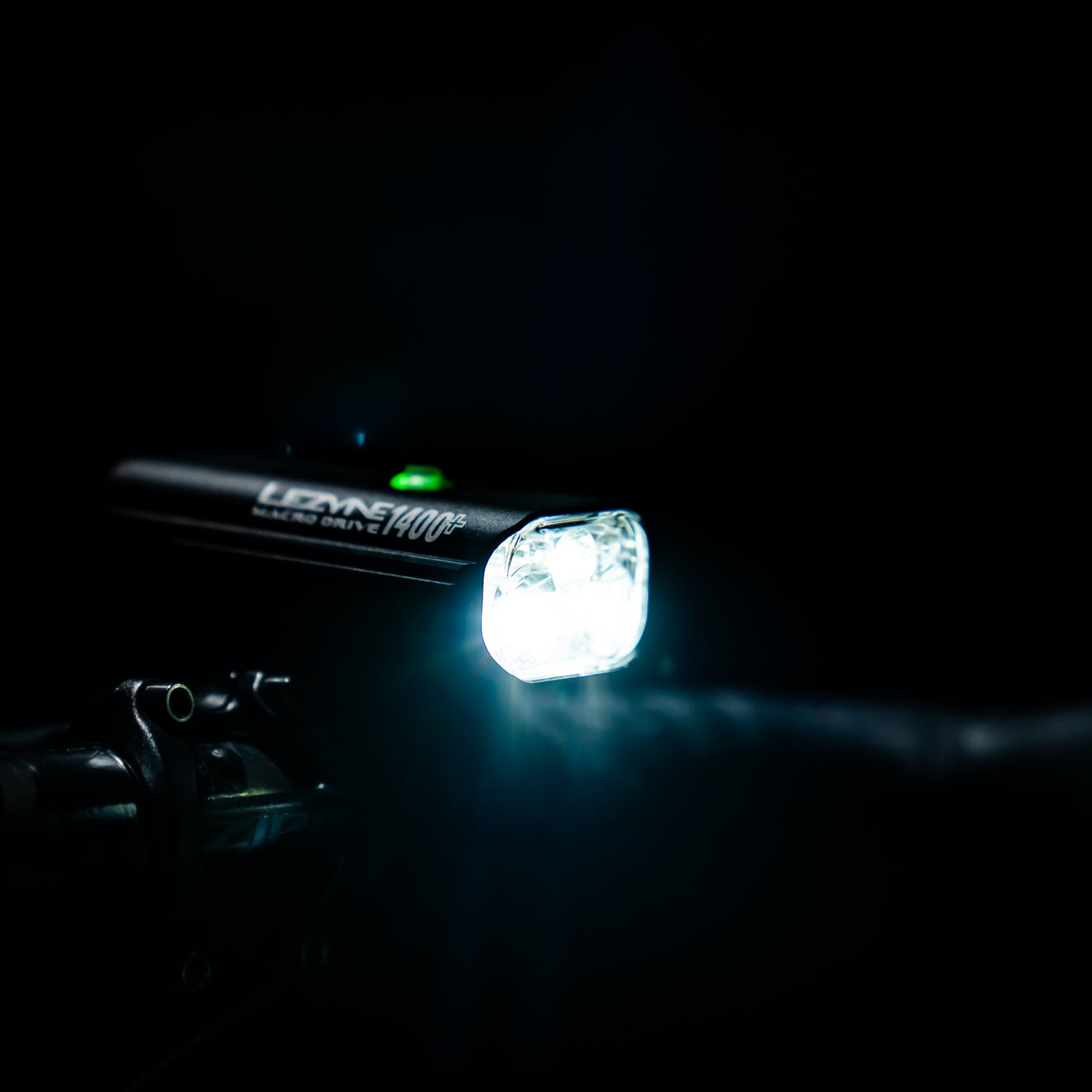 Macro Drive 1400+ front bike light