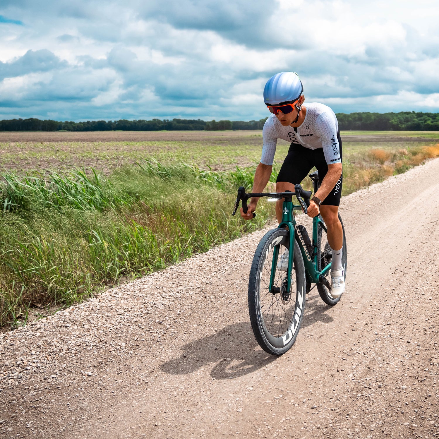 Road Drive 500 mounted on a road bike for high-performance visibility while riding.