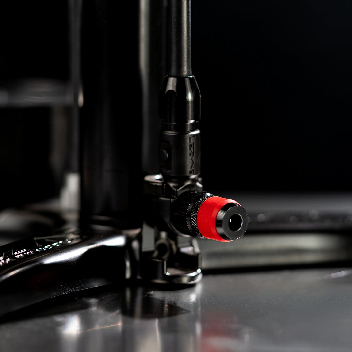 LEZYNE CLIK™ FLOOR DRIVE HV | BIKE FLOOR PUMP