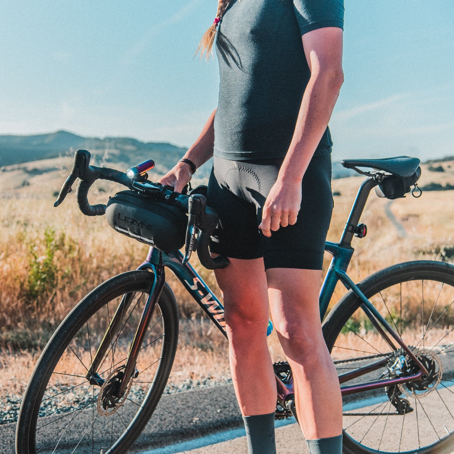 LEZYNE HARD BAR CADDY | BICYCLE HANDLEBAR BAG