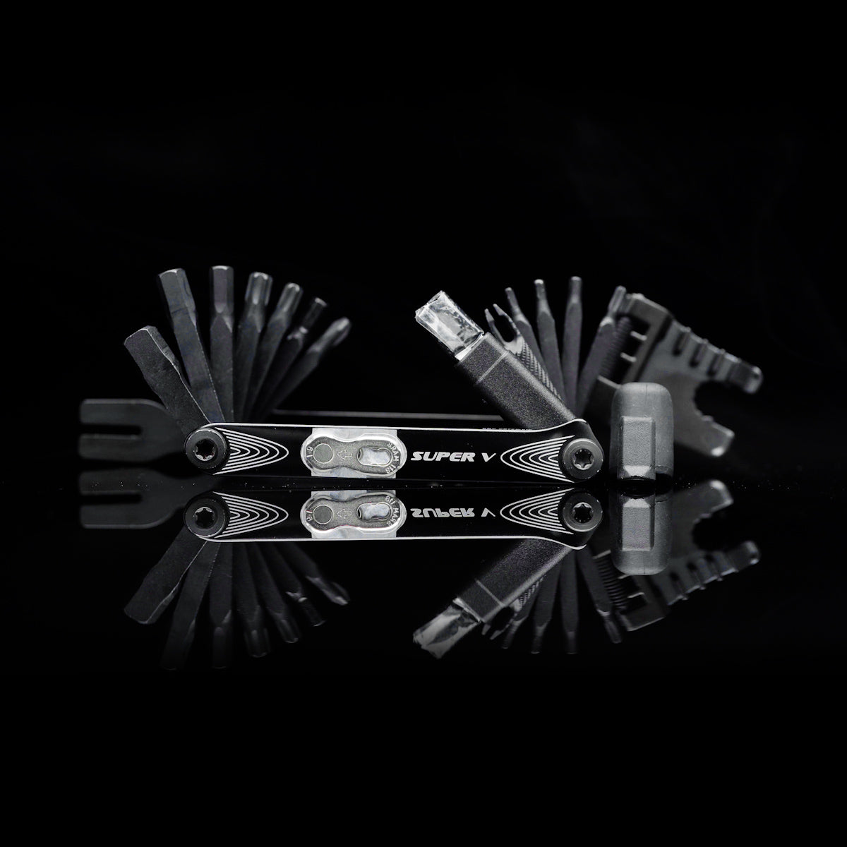 https://cdn.shopify.com/s/files/1/0043/1246/5494/files/Multi_Tool_Loops_1-1_Super_V_R2.mp4?v=1611699901
